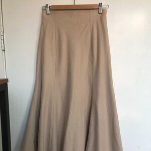 Uniqlo Beige flared Midi Skirt